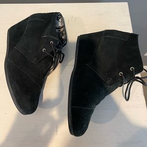Toms Black Suede Lace Up Bootie
